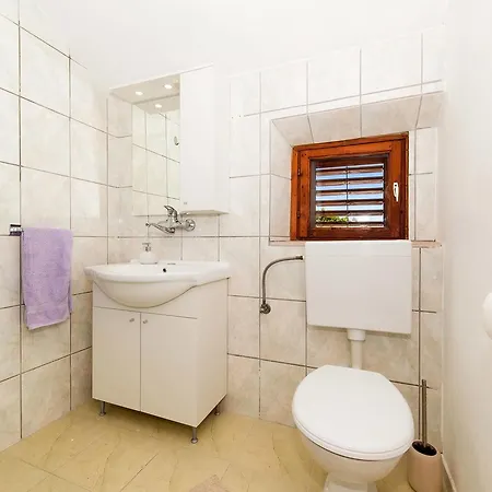 Haus Neda 151s Apartment *